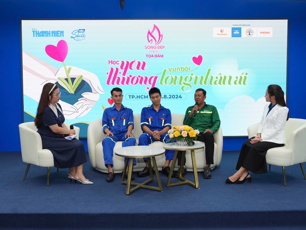 ‘Học yêu thương, vui bồi nhân ái’ từ những nhân vật truyền cảm hứng chân thật